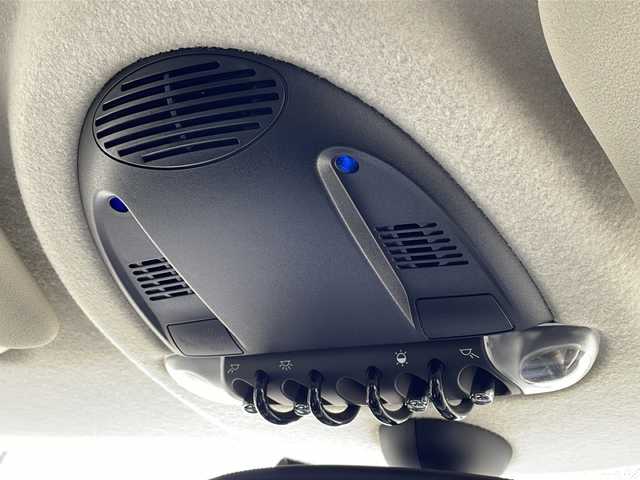 ＭＩＮＩ ミニ クーパー 新潟県 2014(平26)年 8.3万km 白 ６MT/冬タイヤ積載/純正オーディオ/（FM/AM/CD/AUX）/ETC/プッシュスタート/シガーソケット/フロアマット/フォグランプ/電格ミラー/純正AW/スペアキー×１