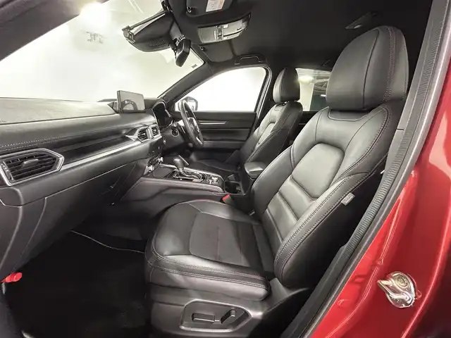 マツダ ＣＸ－５ 25S スポーツアピアランス 佐賀県 2023(令5)年 1万km ソウルレッドクリスタルM 純正10.25インチナビ/フルセグTV/CD/DVD/Bluetooth/全方位バックカメラ/衝突被害軽減システム/ブラインドスポットモニター/へドアップディスプレイ/レーダークルーズコントロール/オートライト/オートマチックハイビーム/レーンアシスト/LEDヘッドライト/クリアランスソナー/前後ドライブレコーダー/ETC/パドルシフト/パワーバックドア/レザーシート/運転席・助手席シートヒーター/運転席・助手席パワーシート/ISOFIX対応シート/純正19インチアルミホイール/スマートキー/スペアキー×１
