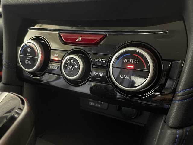 スバル ＸＶ ハイブリッド アドバンス 福岡県 2021(令3)年 2万km クリスタルホワイトP ・社外7インチナビ/（CD、DVD、フルセグ、Bluetooth）/・プッシュスタート/・革巻きステアリング/・アイサイト/・パドルシフト/・ETC/・ハーフレザーシート/・D/Nパワーシート/・オートライト/・フォグライト/・ヘッドライトリベライザー/・電格ミラー/・ウィンカーミラー/・純正18インチAW