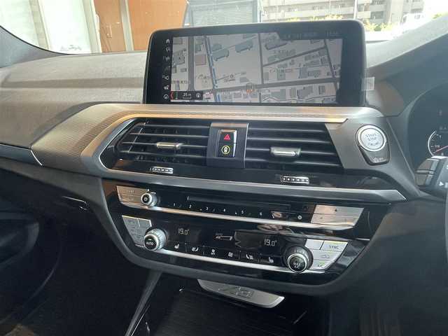 ＢＭＷ Ｘ３ xDrive20d Mスポーツ 高知県 2018(平30)年 4.8万km サファイアブラックP アクティブクルーズコントロール/ヘッドアップディスプレイ/純正HDDナビ/（CD/DVD再生/MSV/Bluetooth)/フルセグTV/360°カメラ/コンフォートアクセス/ハーフレザーシート/シートヒーター/電動リアゲート/ミラー一体型ETC/GPSレーダー（Z290csd)/ドライブレコーダー/ブラックキドニーグリル/LEDヘッドライト/純正19インチAW/保証書/取説/スペアキー
