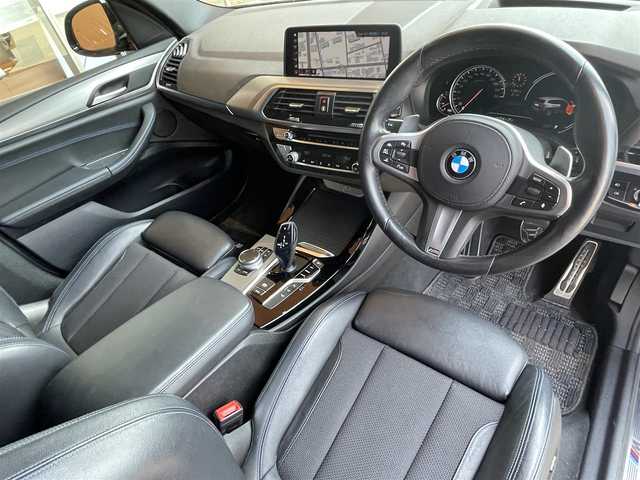 ＢＭＷ Ｘ３ xDrive20d Mスポーツ 高知県 2018(平30)年 4.8万km サファイアブラックP アクティブクルーズコントロール/ヘッドアップディスプレイ/純正HDDナビ/（CD/DVD再生/MSV/Bluetooth)/フルセグTV/360°カメラ/コンフォートアクセス/ハーフレザーシート/シートヒーター/電動リアゲート/ミラー一体型ETC/GPSレーダー（Z290csd)/ドライブレコーダー/ブラックキドニーグリル/LEDヘッドライト/純正19インチAW/保証書/取説/スペアキー
