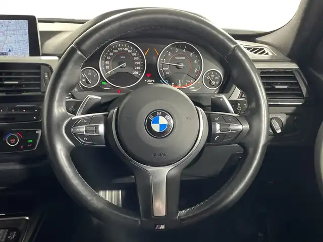 ＢＭＷ ３２０ｉ ツーリング Mスポーツ 神奈川県 2014(平26)年 3.7万km 白 純正ナビ/CD　DVD　Bluetooth　USB　AUX　AM　FM/M performanceエアロ　フロント　リアスポイラー/クルーズコントロール/衝突軽減ブレーキ/レーンキープアシスト/バックカメラ/クリアランスソナー/パワートランクリッド/ビルトインETC/アイドリングストップ/前席パワーシート/運転席メモリーシート/HIDオートライト/フォグランプ/オートワイパー/フロアマット