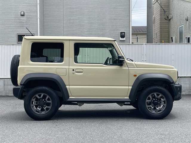 スズキ ジムニー シエラ JC 栃木県 2022(令4)年 1.7万km シフォンアイボリーM ワンオーナー/ブレーキサポート/車線逸脱警報装置/ESP（エレクトリックスタビリティプログラム）/スマートキー/エンジンプッシュスタート/スペアキー（スマートキー）/クルーズコントロール/取扱説明書/整備記録簿