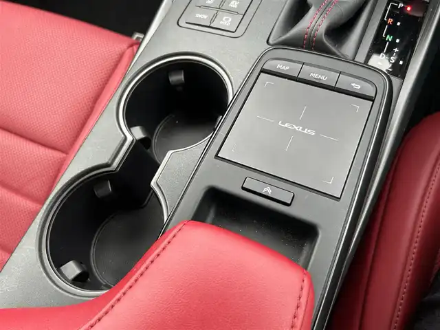 レクサス ＩＳ 300h Fスポーツ 愛知県 2023(令5)年 3.5万km ソニッククロム ワンオーナー /サンルーフ /オレンジキャリパー/純正メーカーナビ/フルセグTV/BT/バックカメラ/ビルトイン2.0ETC/純正19インチAW/ビルトイン2.0ETC/レクサスセーフティシステム/ブラインドスポットモニター/レーダークルーズコントロール/前後ドライブレコーダー/レザーシート/前席パワーシート/前席シートヒーター /ハンドルヒーター /取説、保証書/スペアキー