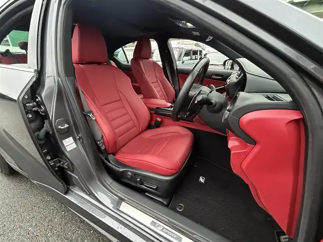 レクサス ＩＳ 300h Fスポーツ 愛知県 2023(令5)年 3.5万km ソニッククロム ワンオーナー /サンルーフ /オレンジキャリパー/純正メーカーナビ/フルセグTV/BT/バックカメラ/ビルトイン2.0ETC/純正19インチAW/ビルトイン2.0ETC/レクサスセーフティシステム/ブラインドスポットモニター/レーダークルーズコントロール/前後ドライブレコーダー/レザーシート/前席パワーシート/前席シートヒーター /ハンドルヒーター /取説、保証書/スペアキー