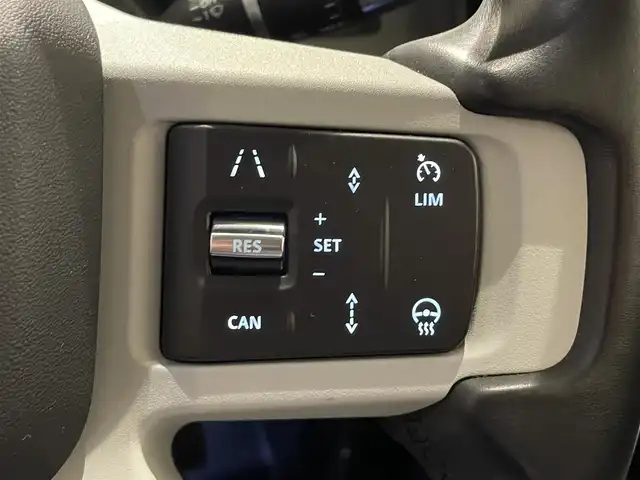 ランドローバー ランドローバー ディフェンダー 110SE 静岡県 2020(令2)年 3.8万km 黒 衝突軽減ブレーキ　/半革　/純正２０ＡＷ　/ＡＣＣ　/ＬＥＤ　/ＥＴＣ　/３６０°カメラ　/ワイヤレス充電　/パワーシート／ヒーター／メモリ　/ＣａｒＰｌａｙ　/社外ドライブレコーダー　/アンビエントライト