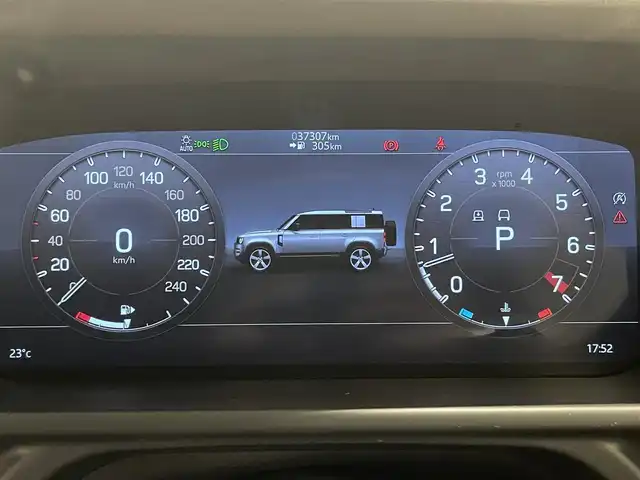 ランドローバー ランドローバー ディフェンダー 110SE 静岡県 2020(令2)年 3.8万km 黒 衝突軽減ブレーキ　/半革　/純正２０ＡＷ　/ＡＣＣ　/ＬＥＤ　/ＥＴＣ　/３６０°カメラ　/ワイヤレス充電　/パワーシート／ヒーター／メモリ　/ＣａｒＰｌａｙ　/社外ドライブレコーダー　/アンビエントライト