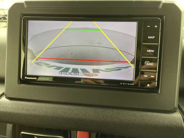 スズキ ジムニー XC 岐阜県 2023(令5)年 2.4万km ブルーイッシュブラックパール3 社外SDナビ（CN-HA01WD）/フルセグ/BT/DVD/バックカメラ/スズキセーフティサポート/デュアルセンサーブレーキ/クルーズコントロール/車線逸脱警報機能/先行車発進お知らせ機能/誤発進抑制機能/ふらつき警報機/ヒルディセントコントロール/前席シートヒーター/アイドリングストップ/純正16インチAW/サイドバイザー/本革ステアリング/LEDオートライト/フォグランプ/ターボ車/スマートキー/スペアキー