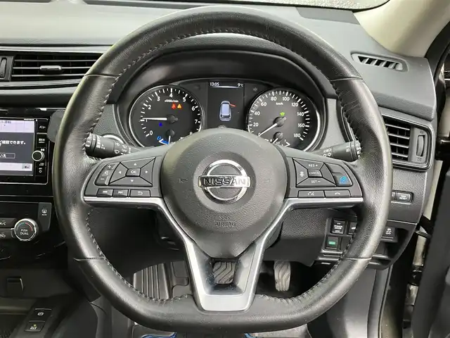 日産 エクストレイル ハイブリッド 20Xi 三重県 2018(平30)年 11.5万km チタニウムカーキ ♪車検 令和9年6月28日迄/♪4WD/ヒルディセントコントロール/プロパイロット/エマージェンシーブレーキ/LDW(車線逸脱警報)/BSW(後側方車両検知警報)/コーナーセンサー/オートブレーキホールド/デジタルインナーミラー/パワーバックドア(ハンズフリー機能)/全席シートヒーター/インテリジェントキー×2/プッシュスタート/ドライブレコーダー/純正ナビ/・AUX・SD・CD録音/・フルセグ・DVD再生/・Bluetoothオーディオ/・アラウンドビューモニター/・バックカメラ/純正17インチAW/LEDヘッドライト/LEDフォグライト/オートライト/オートハイビーム/ウィンカーミラー/オートリトラクタブルミラー/プライバシーガラス/フロアマット/ドアバイザー/ETC