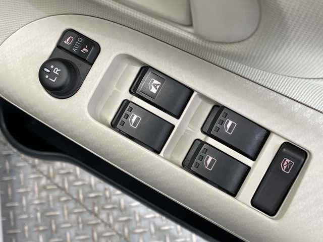 ダイハツ ムーヴ キャンバス X SA Ⅲ 栃木県 2019(令1)年 4.3万km スムースグレーマイカメタリック/ファイアークォーツレッドメタリック 2トーン 純正メモリナビ/(CD/DVD/フルセグTV/Bluetooth/SD/USB)/バックカメラ/両側パワースライドドア/前方ドライブレコーダー/禁煙車/グレー赤２トーン/オートライト/横滑り防止装置/スマートキー/プッシュスタート/アイドリングストップ/ステアリングスイッチ/電動格納ミラー/社外フロアマット