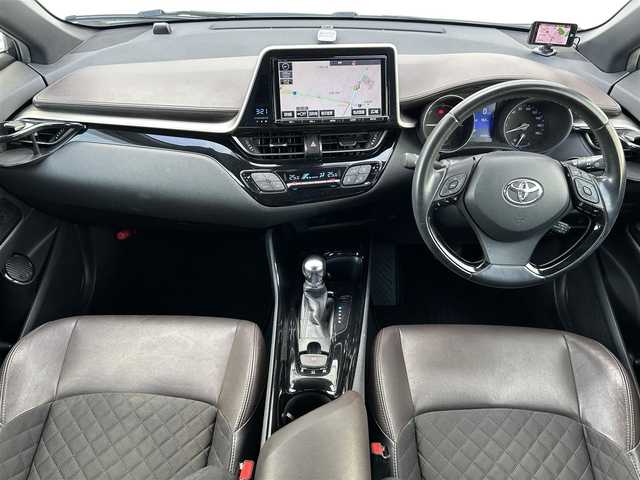 トヨタ Ｃ－ＨＲ G 茨城県 2017(平29)年 7.1万km ホワイトパールクリスタルシャイン 純正9インチナビ/フルセグTV/バックカメラ/フルモデリスタ/コーナーセンサー前後/クルーズコントロール/ドラレコ前方/オートマチックハイビーム/レーンキープアシスト/盗難防止装置/横滑り防止装置/シートヒーター/ETC2.0/BSM