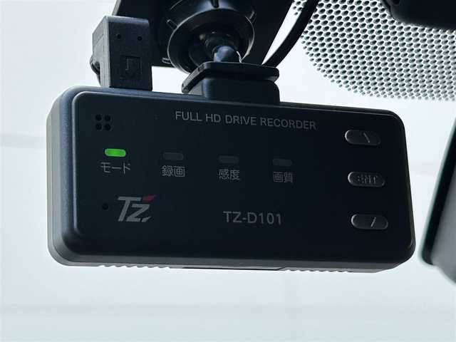 トヨタ Ｃ－ＨＲ G 茨城県 2017(平29)年 7.1万km ホワイトパールクリスタルシャイン 純正9インチナビ/フルセグTV/バックカメラ/フルモデリスタ/コーナーセンサー前後/クルーズコントロール/ドラレコ前方/オートマチックハイビーム/レーンキープアシスト/盗難防止装置/横滑り防止装置/シートヒーター/ETC2.0/BSM