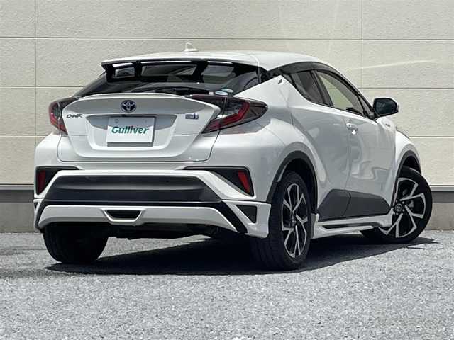 トヨタ Ｃ－ＨＲ G 茨城県 2017(平29)年 7.1万km ホワイトパールクリスタルシャイン 純正9インチナビ/フルセグTV/バックカメラ/フルモデリスタ/コーナーセンサー前後/クルーズコントロール/ドラレコ前方/オートマチックハイビーム/レーンキープアシスト/盗難防止装置/横滑り防止装置/シートヒーター/ETC2.0/BSM