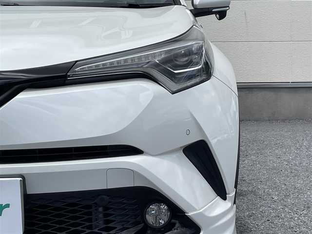 トヨタ Ｃ－ＨＲ G 茨城県 2017(平29)年 7.1万km ホワイトパールクリスタルシャイン 純正9インチナビ/フルセグTV/バックカメラ/フルモデリスタ/コーナーセンサー前後/クルーズコントロール/ドラレコ前方/オートマチックハイビーム/レーンキープアシスト/盗難防止装置/横滑り防止装置/シートヒーター/ETC2.0/BSM