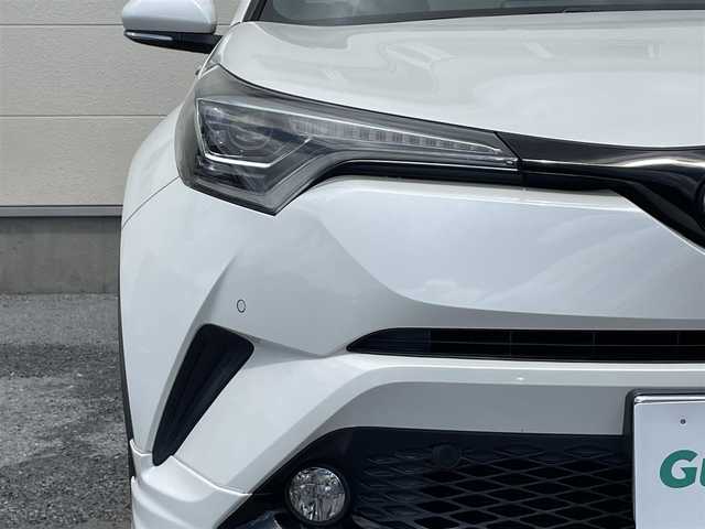 トヨタ Ｃ－ＨＲ G 茨城県 2017(平29)年 7.1万km ホワイトパールクリスタルシャイン 純正9インチナビ/フルセグTV/バックカメラ/フルモデリスタ/コーナーセンサー前後/クルーズコントロール/ドラレコ前方/オートマチックハイビーム/レーンキープアシスト/盗難防止装置/横滑り防止装置/シートヒーター/ETC2.0/BSM