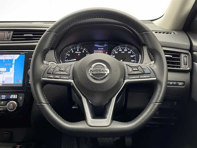 日産 エクストレイル 20Xi 宮崎県 2020(令2)年 6.1万km ダイヤモンドブラック プロパイロット/エマ―ジェンシーブレーキ/車線逸脱警報/車線逸脱制御/後側方車両検知警報/オートマチックハイビーム/クリアランスソナー/インテリジェントルームミラー/純正9インチSDナビ/フルセグTV/CD/DVD/Bluetooth/アラウンドビューモニター/パワーバックドア/オートブレーキホールド機能/カプロンシート/シートヒーター/LEDヘッドライト/ビルトインETC/純正18インチAW
