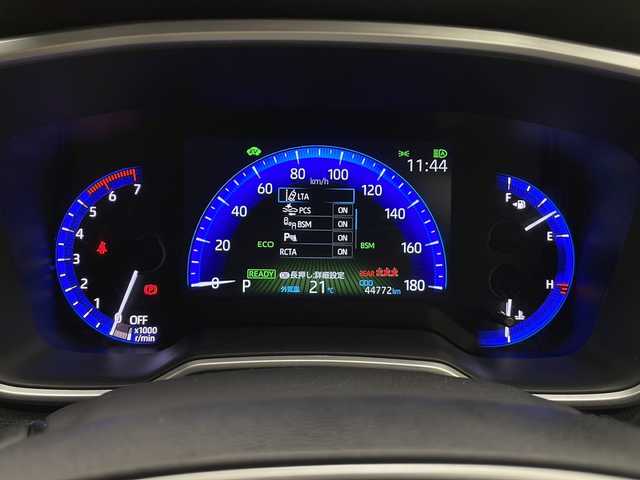 トヨタ カローラ クロス ハイブリッド Z 長野県 2021(令3)年 4.5万km セメントグレーメタリック 純正ディスプレイオーディオ/（Bluetooth＆USB＆FM・AM）/全方位カメラ/トヨタセーフティセンス/・クルーズコントロール（追従あり）/・LTA/PCS/BSM/RCTA/PKSB/RSA/・クリアランスソナー/寒冷地仕様/純正エンジンスターター/ドライブレコーダー（前後）/ビルトインETC/パワーシート（D席）/シートヒーター（前席）/ステアリングヒーター/電動パーキングブレーキ/ブレーキホールド/オートマチックハイビーム/オートライト/LEDヘッドライト/フォグランプ/18インチ純正アルミホイール/純正フロアマット/電動リアゲート/スマートキー