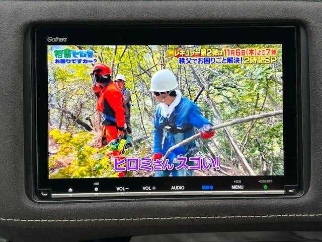 ホンダ ヴェゼル RS ホンダセンシング 東京都 2019(平31)年 6.8万km クリスタルブラックパール ワンオーナー/ホンダセンシング(安全運転支援システム)/純正SDインターナビ/フルセグTV/Bluetooth CD DVD AM FM/HDMI USB/バックカメラ/ハーフレザーシート/シートヒーター/アダプティブクルーズコントロール/衝突被害軽減ブレーキ/誤発進抑制機能/歩行者事故低減ステアリング/路外逸脱抑制機能/車線維持支援システム/プラズマクラスター付きオートエアコン/ETC/ドラレコ/SRSエアバッグ(ダブル＋サイド＋カーテン)/LEDヘッドランプ/スマートキー/スペアキー×1/保証書＆取扱説明書