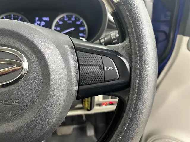 ダイハツ キャスト スタイル X 千葉県 2016(平28)年 9.8万km ディープブルークリスタルマイカ 禁煙車/社外ナビ/・CN-R330WD/・CD/DVD/BT/フルセグ/バックカメラ/オートライト/フォグランプ/スマートキー/スペアキー/ETC/オートリトラクタブルサイドミラー/アイドリングストップ/横滑り防止装置/取扱説明書/保証書