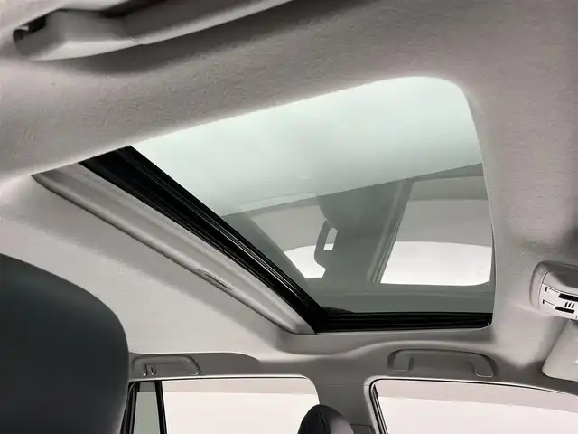 トヨタ ランドクルーザー プラド TX Lパッケージ 愛知県 2021(令3)年 4.7万km ホワイトパールクリスタルシャイン 社外９型ナビ　ムーンルーフ　モデリスタエアロ　禁煙　黒革　バックカメラ　シートヒーター　シートベンチレーション　ＥＴＣ　パワーシート　ＨＤＭＩ　ルーフレール　衝突軽減　追従クルコン　ＬＥＤオートライト　社外ツーイーター　オートハイビーム　ヘッドライトウォッシャー　純正アルミホイール　ルーフレール　