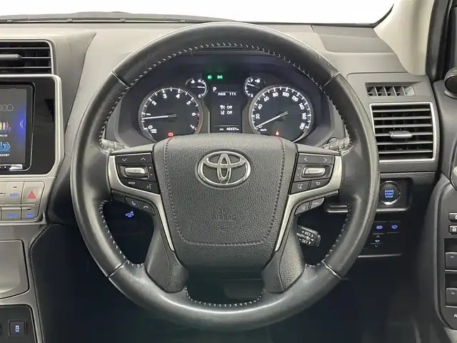 トヨタ ランドクルーザー プラド TX Lパッケージ 愛知県 2021(令3)年 4.7万km ホワイトパールクリスタルシャイン 社外９型ナビ　ムーンルーフ　モデリスタエアロ　禁煙　黒革　バックカメラ　シートヒーター　シートベンチレーション　ＥＴＣ　パワーシート　ＨＤＭＩ　ルーフレール　衝突軽減　追従クルコン　ＬＥＤオートライト　社外ツーイーター　オートハイビーム　ヘッドライトウォッシャー　純正アルミホイール　ルーフレール　