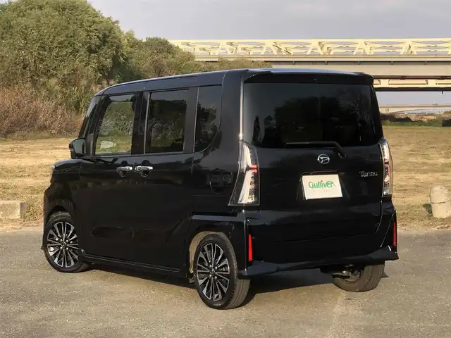 ダイハツ タント カスタム RS 福岡県 2022(令4)年 2.8万km ブラックマイカメタリック 9インチスマホ連携ディスプレイオーディオ/　フルセグTV/Bluetooth/HDMI/　Apple CarPlay/Android　Auto/社外前後録画ドライブレコーダーミラー/　（バルーチェII　No.5700）/アラウンドビューモニター/ハーフレザーシート/前席シートヒーター/アイドリングストップ/ウィンカーミラー/プッシュスタート/両側パワースライドドア/ETC/純正LEDヘッドライト/純正フロアマット/保証書/取扱説明書/スマートアシスト/・衝突警報機能（対車両・対歩行者）/・衝突回避支援ブレーキ機能（対車両・対歩行者）/・ブレーキ制御付誤発進抑制機能（前方・後方）/・車線逸脱警報機能/・車線逸脱抑制制御機能/・路側逸脱警報機能/・ふらつき警報/・先行車発進お知らせ機能/・標識認識機能/・全車速追従機能付ACC/　（アダプティブクルーズコントロール）/・LKC（レーンキープコントロール）/・AHB（オートハイビーム）/・ADB（アダプティブドライビングビーム）