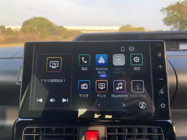 ダイハツ タント カスタム RS 福岡県 2022(令4)年 2.8万km ブラックマイカメタリック 9インチスマホ連携ディスプレイオーディオ/　フルセグTV/Bluetooth/HDMI/　Apple CarPlay/Android　Auto/社外前後録画ドライブレコーダーミラー/　（バルーチェII　No.5700）/アラウンドビューモニター/ハーフレザーシート/前席シートヒーター/アイドリングストップ/ウィンカーミラー/プッシュスタート/両側パワースライドドア/ETC/純正LEDヘッドライト/純正フロアマット/保証書/取扱説明書/スマートアシスト/・衝突警報機能（対車両・対歩行者）/・衝突回避支援ブレーキ機能（対車両・対歩行者）/・ブレーキ制御付誤発進抑制機能（前方・後方）/・車線逸脱警報機能/・車線逸脱抑制制御機能/・路側逸脱警報機能/・ふらつき警報/・先行車発進お知らせ機能/・標識認識機能/・全車速追従機能付ACC/　（アダプティブクルーズコントロール）/・LKC（レーンキープコントロール）/・AHB（オートハイビーム）/・ADB（アダプティブドライビングビーム）