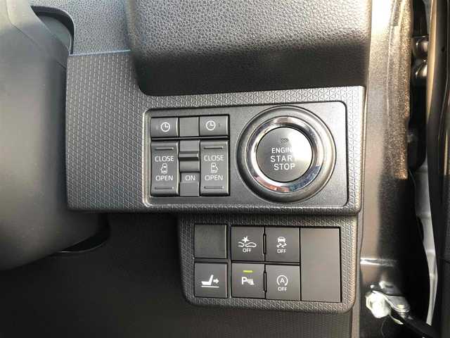 ダイハツ タント カスタム RS 福岡県 2022(令4)年 2.8万km ブラックマイカメタリック 9インチスマホ連携ディスプレイオーディオ/　フルセグTV/Bluetooth/HDMI/　Apple CarPlay/Android　Auto/社外前後録画ドライブレコーダーミラー/　（バルーチェII　No.5700）/アラウンドビューモニター/ハーフレザーシート/前席シートヒーター/アイドリングストップ/ウィンカーミラー/プッシュスタート/両側パワースライドドア/ETC/純正LEDヘッドライト/純正フロアマット/保証書/取扱説明書/スマートアシスト/・衝突警報機能（対車両・対歩行者）/・衝突回避支援ブレーキ機能（対車両・対歩行者）/・ブレーキ制御付誤発進抑制機能（前方・後方）/・車線逸脱警報機能/・車線逸脱抑制制御機能/・路側逸脱警報機能/・ふらつき警報/・先行車発進お知らせ機能/・標識認識機能/・全車速追従機能付ACC/　（アダプティブクルーズコントロール）/・LKC（レーンキープコントロール）/・AHB（オートハイビーム）/・ADB（アダプティブドライビングビーム）