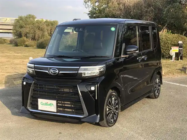 ダイハツ タント カスタム RS 福岡県 2022(令4)年 2.8万km ブラックマイカメタリック 9インチスマホ連携ディスプレイオーディオ/　フルセグTV/Bluetooth/HDMI/　Apple CarPlay/Android　Auto/社外前後録画ドライブレコーダーミラー/　（バルーチェII　No.5700）/アラウンドビューモニター/ハーフレザーシート/前席シートヒーター/アイドリングストップ/ウィンカーミラー/プッシュスタート/両側パワースライドドア/ETC/純正LEDヘッドライト/純正フロアマット/保証書/取扱説明書/スマートアシスト/・衝突警報機能（対車両・対歩行者）/・衝突回避支援ブレーキ機能（対車両・対歩行者）/・ブレーキ制御付誤発進抑制機能（前方・後方）/・車線逸脱警報機能/・車線逸脱抑制制御機能/・路側逸脱警報機能/・ふらつき警報/・先行車発進お知らせ機能/・標識認識機能/・全車速追従機能付ACC/　（アダプティブクルーズコントロール）/・LKC（レーンキープコントロール）/・AHB（オートハイビーム）/・ADB（アダプティブドライビングビーム）