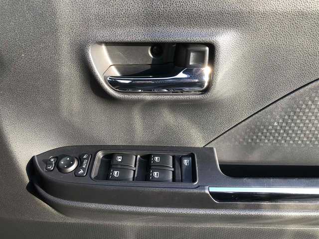 ダイハツ タント カスタム RS 福岡県 2022(令4)年 2.8万km ブラックマイカメタリック 9インチスマホ連携ディスプレイオーディオ/　フルセグTV/Bluetooth/HDMI/　Apple CarPlay/Android　Auto/社外前後録画ドライブレコーダーミラー/　（バルーチェII　No.5700）/アラウンドビューモニター/ハーフレザーシート/前席シートヒーター/アイドリングストップ/ウィンカーミラー/プッシュスタート/両側パワースライドドア/ETC/純正LEDヘッドライト/純正フロアマット/保証書/取扱説明書/スマートアシスト/・衝突警報機能（対車両・対歩行者）/・衝突回避支援ブレーキ機能（対車両・対歩行者）/・ブレーキ制御付誤発進抑制機能（前方・後方）/・車線逸脱警報機能/・車線逸脱抑制制御機能/・路側逸脱警報機能/・ふらつき警報/・先行車発進お知らせ機能/・標識認識機能/・全車速追従機能付ACC/　（アダプティブクルーズコントロール）/・LKC（レーンキープコントロール）/・AHB（オートハイビーム）/・ADB（アダプティブドライビングビーム）