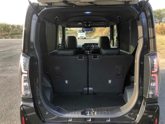 ダイハツ タント カスタム RS 福岡県 2022(令4)年 2.8万km ブラックマイカメタリック 9インチスマホ連携ディスプレイオーディオ/　フルセグTV/Bluetooth/HDMI/　Apple CarPlay/Android　Auto/社外前後録画ドライブレコーダーミラー/　（バルーチェII　No.5700）/アラウンドビューモニター/ハーフレザーシート/前席シートヒーター/アイドリングストップ/ウィンカーミラー/プッシュスタート/両側パワースライドドア/ETC/純正LEDヘッドライト/純正フロアマット/保証書/取扱説明書/スマートアシスト/・衝突警報機能（対車両・対歩行者）/・衝突回避支援ブレーキ機能（対車両・対歩行者）/・ブレーキ制御付誤発進抑制機能（前方・後方）/・車線逸脱警報機能/・車線逸脱抑制制御機能/・路側逸脱警報機能/・ふらつき警報/・先行車発進お知らせ機能/・標識認識機能/・全車速追従機能付ACC/　（アダプティブクルーズコントロール）/・LKC（レーンキープコントロール）/・AHB（オートハイビーム）/・ADB（アダプティブドライビングビーム）