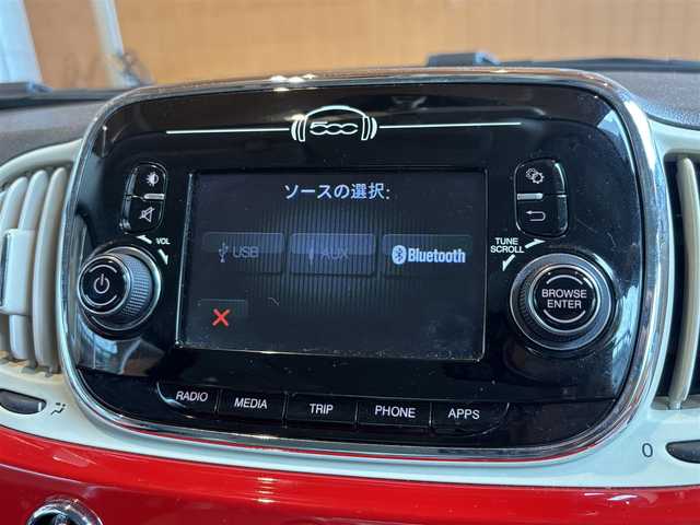 フィアット ５００Ｃ 1．2 ポップ 宮城県 2017(平29)年 3.7万km パソドプレレッド 純正ディスプレイオーディオ/Bluetooth機能/ETC車載器/キーレスキー/ステアリングスイッチ/アイドリングストップ/純正15インチAW/電動オープンルーフ/LEDデイタイムライト/フロアマット