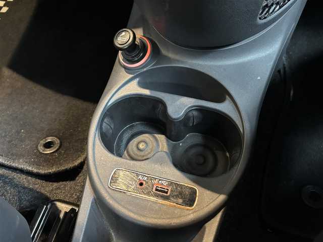 フィアット ５００Ｃ 1．2 ポップ 宮城県 2017(平29)年 3.7万km パソドプレレッド 純正ディスプレイオーディオ/Bluetooth機能/ETC車載器/キーレスキー/ステアリングスイッチ/アイドリングストップ/純正15インチAW/電動オープンルーフ/LEDデイタイムライト/フロアマット