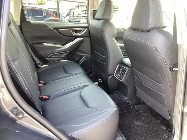 スバル フォレスター プレミアム 千葉県 2020(令2)年 4.8万km マグネタイトグレーメタリック ワンオーナー/レザーシート/　前席シートヒーター/TV/CD/MS/BT/バックカメラ/パワーシート前席/ETC/取扱説明書/保証書