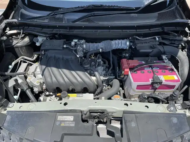 日産 ジューク 15RX Vセレクション 滋賀県 2018(平30)年 2.8万km スーパーブラック ガソリン/2WD/CVT/7インチナビ　【CN-RE04WD】/【FM/AM/CD/DVD/TVフルセグ/USB/Bluetooth】/バックカメラ/プリクラッシュ/レーンキープアシスト/横滑り防止装置/電動格納ミラー/アイドリングストップ/革巻きステアリング/ステアリングスイッチ/オートライト/キセノンヘッドライト/フロントフォグ/パワーウインドウ/パワーステアリング/プッシュスタート/スマートキー