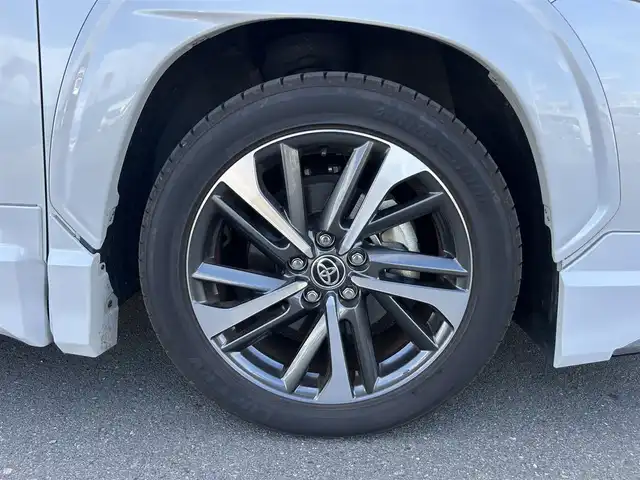 トヨタ カローラ クロス ハイブリッド Z 静岡県 2022(令4)年 2.5万km プラチナホワイトパールマイカ トヨタセーフティセンス/純正9型ディスプレイオーディオ/フルセグTV/パノラマビューモニター/パノラマルーフ/モデリスタエアロFSR/モデリスタカラードフェンダー/モデリスタバックドアガーニッシュ/モデリスタフロントグリルガーニッシュ/モデリスタミラーガーニッシュ/モデリスタドアバンドルガーニッシュ/1500W電/前席シートヒーター/ハンドルヒーター/PKSB/BSM/電動リアゲート/ドラレコ/ハーフレザーシート/純正フロアマット/ルーフレール/レーダークルーズ