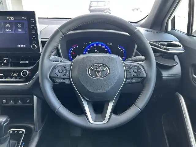 トヨタ カローラ クロス ハイブリッド Z 静岡県 2022(令4)年 2.5万km プラチナホワイトパールマイカ トヨタセーフティセンス/純正9型ディスプレイオーディオ/フルセグTV/パノラマビューモニター/パノラマルーフ/モデリスタエアロFSR/モデリスタカラードフェンダー/モデリスタバックドアガーニッシュ/モデリスタフロントグリルガーニッシュ/モデリスタミラーガーニッシュ/モデリスタドアバンドルガーニッシュ/1500W電/前席シートヒーター/ハンドルヒーター/PKSB/BSM/電動リアゲート/ドラレコ/ハーフレザーシート/純正フロアマット/ルーフレール/レーダークルーズ