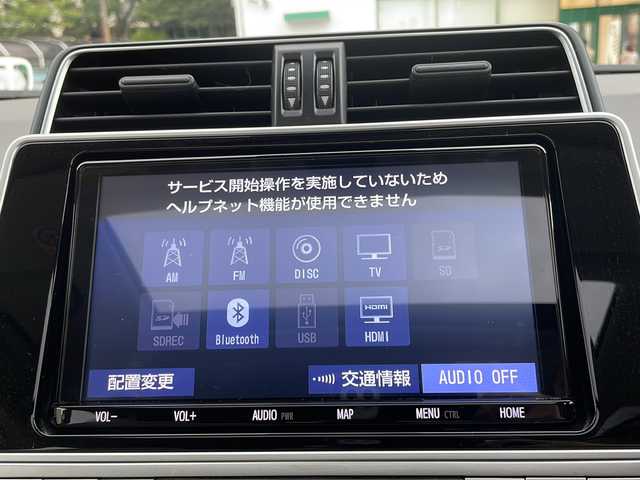トヨタ ランドクルーザー プラド TX 大阪府 2019(令1)年 7.2万km スーパーホワイトⅡ 純正SDナビ NSZT-Y68T/・DVD/CD/FM/AM/Bluetooth/・フルセグテレビ/ETC/バックカメラ/サンルーフ/衝突軽減ブレーキ/レーンキープアシスト/クルーズコントロール/盗難防止装置/革巻きステアリング/ステアリングリモコン/電動格納ミラー/ルーフレール/前後コーナーセンサー/フォグランプ/オートライト/オートエアコン/スマートキー/プッシュスタート/12V電源/USBジャック/純正17インチアルミホイール/純正フロアマット/スタッドレスタイヤ積み込み/ナビ取扱説明書/保証書