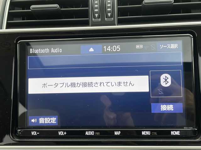 トヨタ ランドクルーザー プラド TX 大阪府 2019(令1)年 7.2万km スーパーホワイトⅡ 純正SDナビ NSZT-Y68T/・DVD/CD/FM/AM/Bluetooth/・フルセグテレビ/ETC/バックカメラ/サンルーフ/衝突軽減ブレーキ/レーンキープアシスト/クルーズコントロール/盗難防止装置/革巻きステアリング/ステアリングリモコン/電動格納ミラー/ルーフレール/前後コーナーセンサー/フォグランプ/オートライト/オートエアコン/スマートキー/プッシュスタート/12V電源/USBジャック/純正17インチアルミホイール/純正フロアマット/スタッドレスタイヤ積み込み/ナビ取扱説明書/保証書