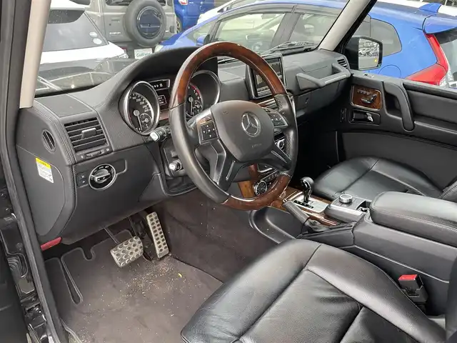 メルセデス・ベンツ ゲレンデヴァーゲン Ｇ５５０ ロング 滋賀県 2014(平26)年 5.6万km オブシディアンブラックM 純正ナビ/【Bluetooth.CD.DVD.フルセグTV】/バックカメラ/サンルーフ/追従クルーズコントロール/ブラインドスポットモニター/全席シートヒーター/前席パワーシート/本革シート/ＨａｒｍａｎＫａｒｄｏｎ/クリアランスソナー/純正アルミホイール/センターデフロック/背面タイヤ