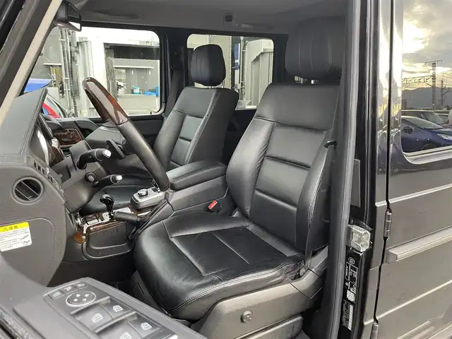 メルセデス・ベンツ ゲレンデヴァーゲン Ｇ５５０ ロング 滋賀県 2014(平26)年 5.6万km オブシディアンブラックM 純正ナビ/【Bluetooth.CD.DVD.フルセグTV】/バックカメラ/サンルーフ/追従クルーズコントロール/ブラインドスポットモニター/全席シートヒーター/前席パワーシート/本革シート/ＨａｒｍａｎＫａｒｄｏｎ/クリアランスソナー/純正アルミホイール/センターデフロック/背面タイヤ