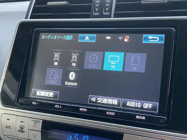 トヨタ ランドクルーザー プラド TX Lパッケージ 長崎県 2018(平30)年 6.3万km ホワイトパールクリスタルシャイン トヨタセーフティセンス/・衝突被害軽減ブレーキ/・レーダークルーズコントロール/・レーンキープアシスト/・オートマチックハイビーム/革シート/・シートヒーター/・エアシート/パワーシート(D席/N席)/ディーラーOP/SDナビ【NSZT-Y66T】/・Bluetooth接続/・フルセグTV/・DVD再生/バックカメラ/ビルトインETC/コーナーセンサー/MTモード付AT/ヘッドライトウォッシャー/革巻きステアリング/ステアリングスイッチ/LEDオートヘッドライト/フォグライト