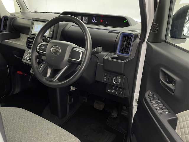 ダイハツ タント X 宮崎県 2022(令4)年 3.3万km シャイニングホワイトパール スマートアシスト３/〇衝突警報機能／衝突回避支援ブレーキ機能（対車両・対歩行者）/〇車線逸脱警報機能/〇誤発進抑制制御機能/〇オートマチックハイビーム/〇先行車発進お知らせ機能/〇コーナーセンサー/社外7インチSDナビ/フルセグTV/CD/DVD/Bluetooth/バックカメラ/片側パワースライドドア/LEDヘッドライト/アイドリングストップ/ETC/スマートキー×2