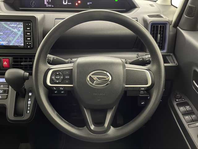 ダイハツ タント X 宮崎県 2022(令4)年 3.3万km シャイニングホワイトパール スマートアシスト３/〇衝突警報機能／衝突回避支援ブレーキ機能（対車両・対歩行者）/〇車線逸脱警報機能/〇誤発進抑制制御機能/〇オートマチックハイビーム/〇先行車発進お知らせ機能/〇コーナーセンサー/社外7インチSDナビ/フルセグTV/CD/DVD/Bluetooth/バックカメラ/片側パワースライドドア/LEDヘッドライト/アイドリングストップ/ETC/スマートキー×2