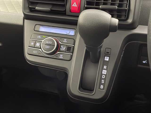 ダイハツ タント X 宮崎県 2022(令4)年 3.3万km シャイニングホワイトパール スマートアシスト３/〇衝突警報機能／衝突回避支援ブレーキ機能（対車両・対歩行者）/〇車線逸脱警報機能/〇誤発進抑制制御機能/〇オートマチックハイビーム/〇先行車発進お知らせ機能/〇コーナーセンサー/社外7インチSDナビ/フルセグTV/CD/DVD/Bluetooth/バックカメラ/片側パワースライドドア/LEDヘッドライト/アイドリングストップ/ETC/スマートキー×2