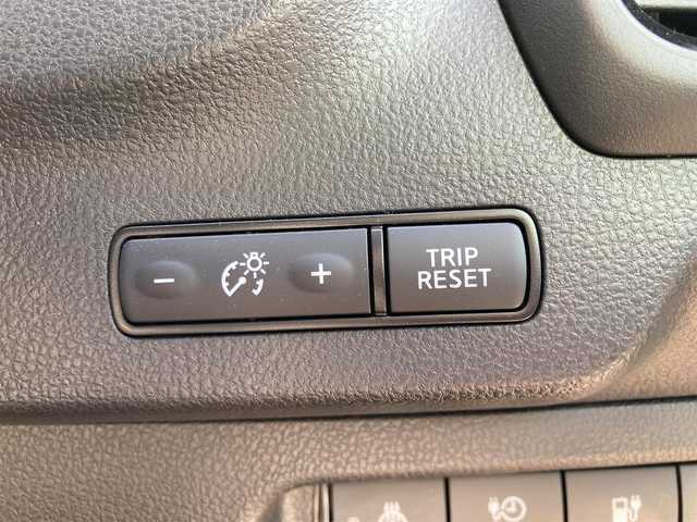 日産 リーフ e+ X 福岡県 2022(令4)年 2.5万km ゴールド 純正メモリナビ/（フルセグ/Bluetooth/USB/AndoroidAuto）/純正ディスプレイオーディオ/アラウンドビューモニター/ビルトインETC2.0/純正ドライブレコーダー/インテリジェントルームミラー/社外サブウーファー/プロパイロット/BSM/LKA/ACC/エマージェンシーブレーキ/コーナーセンサー/ステアリングヒーター/シートヒーター（全席）/LEDヘッドライト/LEDフォグ/オートハイビーム/社外18インチアルミホイール/シートカバー