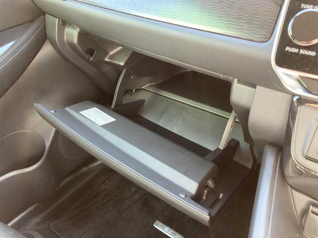 日産 リーフ e+ X 福岡県 2022(令4)年 2.5万km ゴールド 純正メモリナビ/（フルセグ/Bluetooth/USB/AndoroidAuto）/純正ディスプレイオーディオ/アラウンドビューモニター/ビルトインETC2.0/純正ドライブレコーダー/インテリジェントルームミラー/社外サブウーファー/プロパイロット/BSM/LKA/ACC/エマージェンシーブレーキ/コーナーセンサー/ステアリングヒーター/シートヒーター（全席）/LEDヘッドライト/LEDフォグ/オートハイビーム/社外18インチアルミホイール/シートカバー