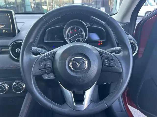 マツダ デミオ XD ツーリング 栃木県 2015(平27)年 7.7万km ソウルレッドプレミアムメタリック ＥＴＣ/ドライブレコーダー/マツダコネクトメモリナビゲーション/　・Bluetooth/　・バックカメラ/　・コマンダーコントロール/i-ACTIVSENSE/　・スマートシティブレーキサポート/　・誤発進抑制機能/　・ブラインドスポットモニタリング/　・リアクロストラフィックアラート/フルオートエアコン/ヒルスタートアシスト/純正アルミホイール/USB入力端子/アイドリングストップ