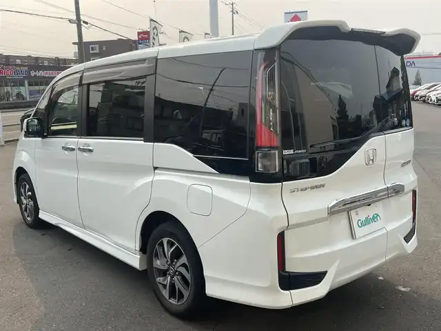 ホンダ ステップワゴン スパーダ アドバンスパッケージ β 道央・札幌 2016(平28)年 2.2万km ホワイトオーキッドパール ワンオーナー/ホンダセンシング/・衝突軽減ブレーキ〈CMBS〉/・アダプティブクルーズコントロール〈ACC〉/・車線維持支援システム〈LKAS〉/・路外逸脱抑制機能/・誤発進抑制機能/・先行車発進お知らせ機能/・標識認識機能/純正ナビ【VXM-165VFNi】/フルセグTV/CD/DVD/Bluetooth/SD/USB/バックカメラ/クルーズコントロール/わくわくゲート/両側パワースライドドア /純正16インチアルミホイール/社外16インチアルミホイールスタッドレス積み込み/LEDヘッドライト/フォグランプ/ビルトインETC/スマートキー2本/純正エンジンスターター/ステアリングリモコン