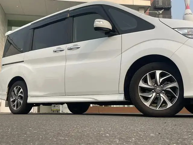 ホンダ ステップワゴン スパーダ アドバンスパッケージ β 道央・札幌 2016(平28)年 2.2万km ホワイトオーキッドパール ワンオーナー/ホンダセンシング/・衝突軽減ブレーキ〈CMBS〉/・アダプティブクルーズコントロール〈ACC〉/・車線維持支援システム〈LKAS〉/・路外逸脱抑制機能/・誤発進抑制機能/・先行車発進お知らせ機能/・標識認識機能/純正ナビ【VXM-165VFNi】/フルセグTV/CD/DVD/Bluetooth/SD/USB/バックカメラ/クルーズコントロール/わくわくゲート/両側パワースライドドア /純正16インチアルミホイール/社外16インチアルミホイールスタッドレス積み込み/LEDヘッドライト/フォグランプ/ビルトインETC/スマートキー2本/純正エンジンスターター/ステアリングリモコン